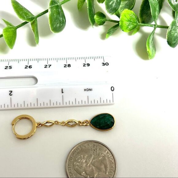 Emerald long drop earrings on gold hoops - Picture 4 of 6